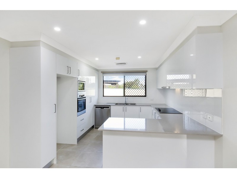 11 Gundagai Crescent, Wakeley NSW 2176