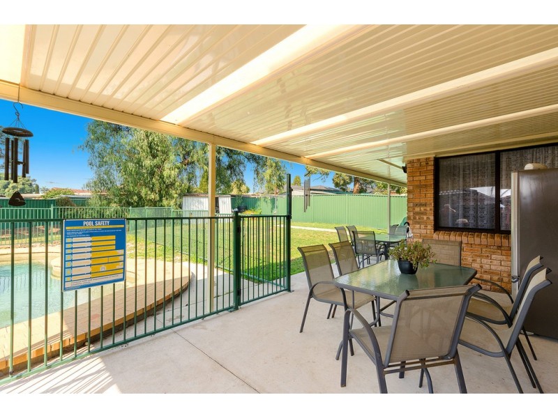 22 Condello Crescent, Edensor Park NSW 2176