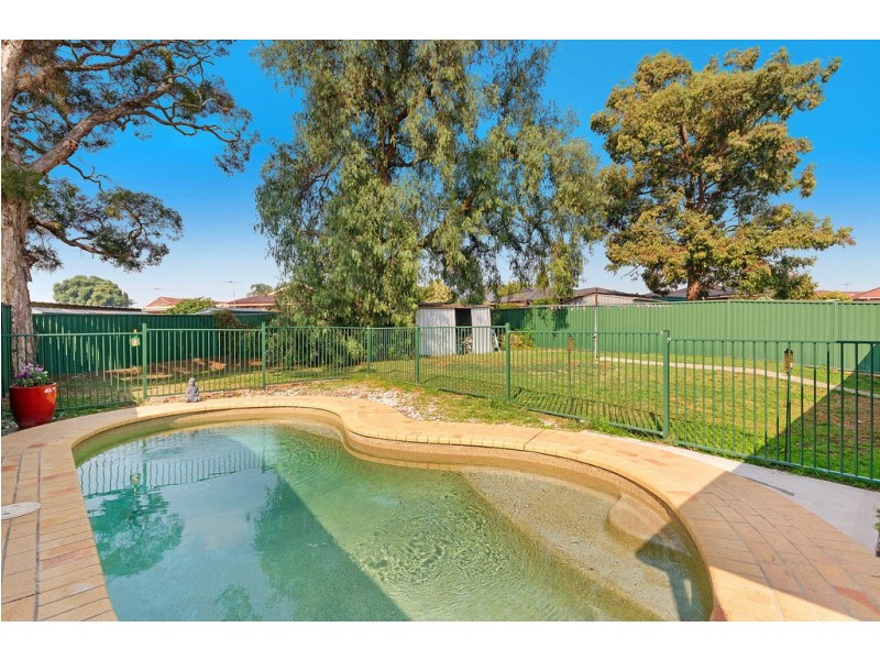 22 Condello Crescent, Edensor Park NSW 2176