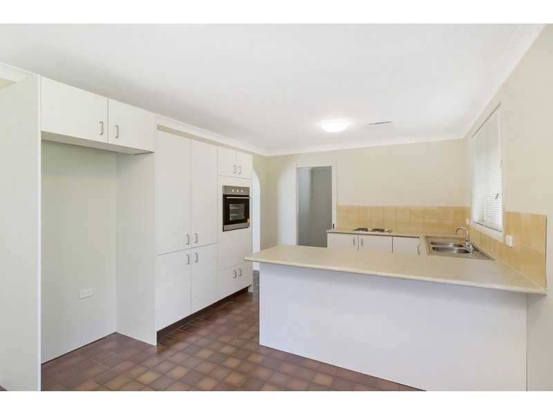 4 Garnet Street, Bossley Park NSW 2176