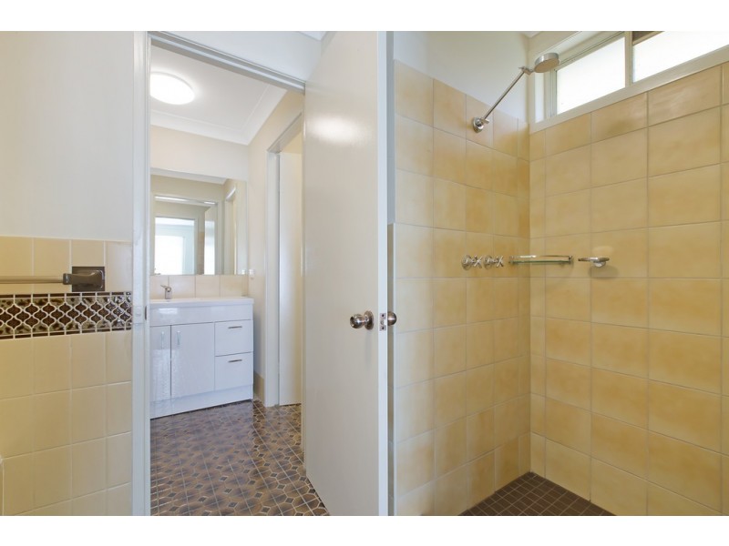 4 Garnet Street, Bossley Park NSW 2176