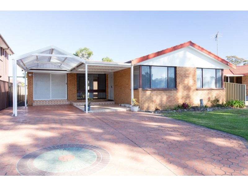 5 Christie Street, Prairiewood NSW 2176