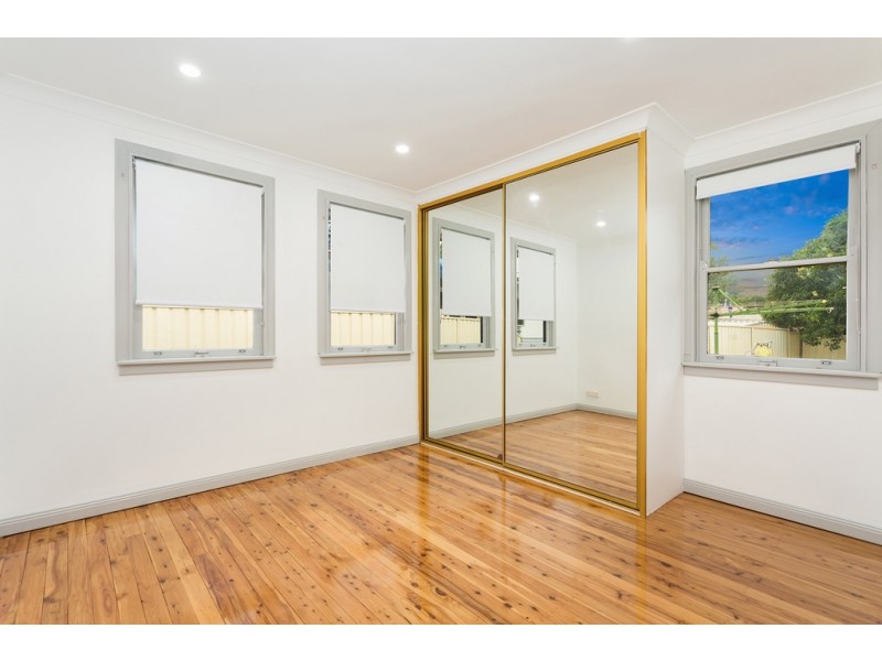 11 Dundee Street, Sadleir NSW 2168