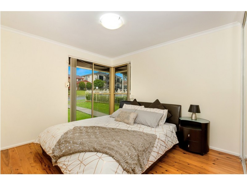 40 Bossley Road, Bossley Park NSW 2176