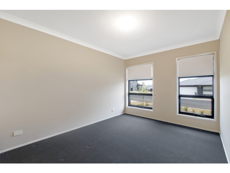 22 Hansford Street, Oran Park NSW 2570