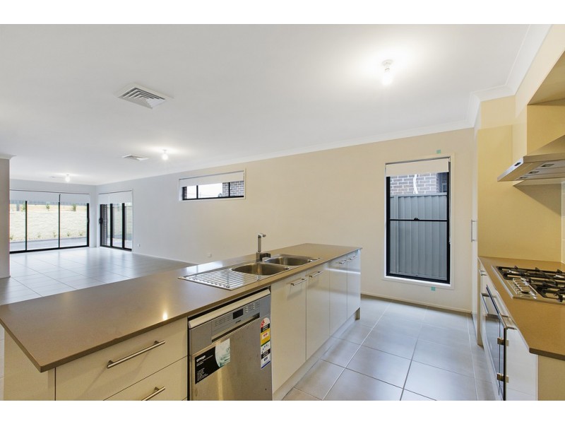 22 Hansford Street, Oran Park NSW 2570
