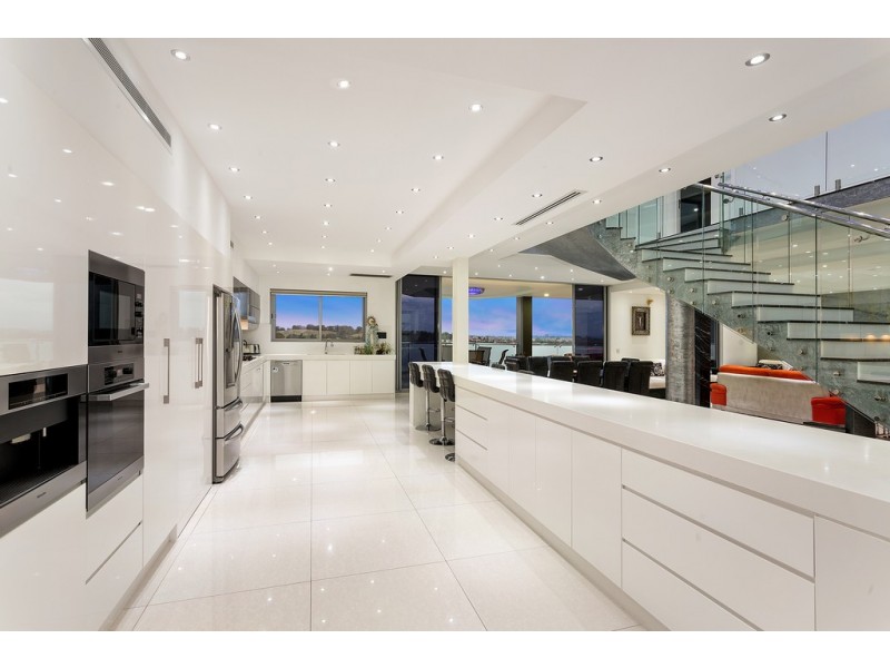 7 Elanora Place, Cecil Hills NSW 2171