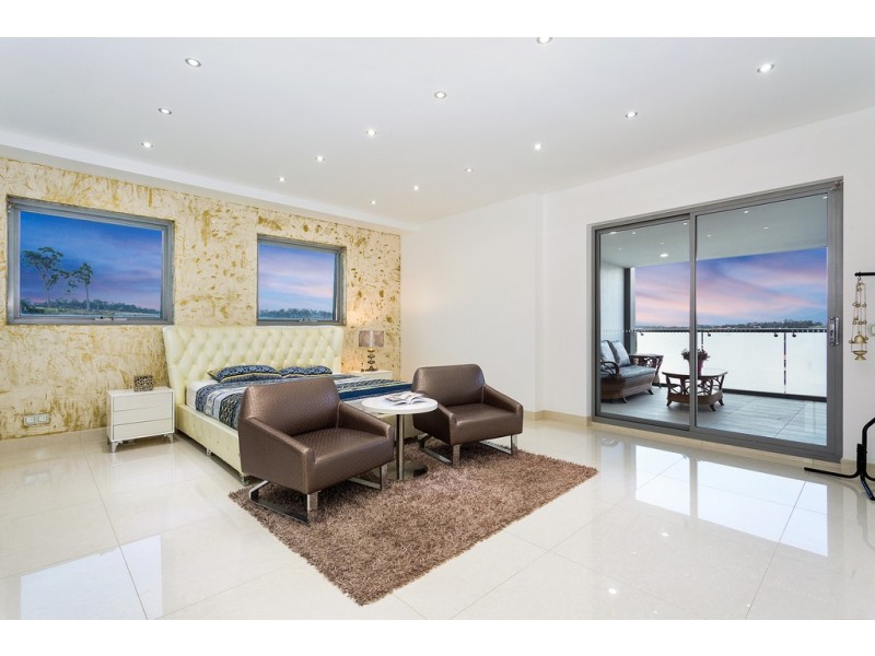 7 Elanora Place, Cecil Hills NSW 2171