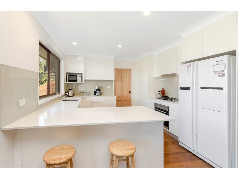 9 Seymour Place, Bossley Park NSW 2176