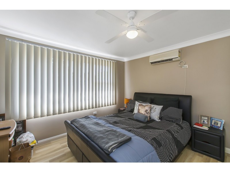 25 Pambula Crescent, Woodpark NSW 2164