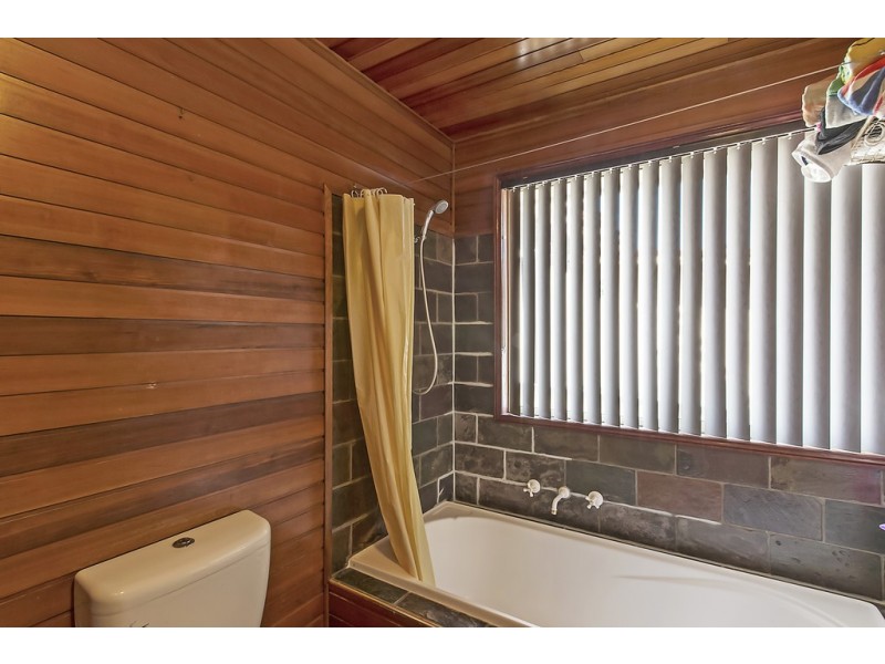 25 Pambula Crescent, Woodpark NSW 2164