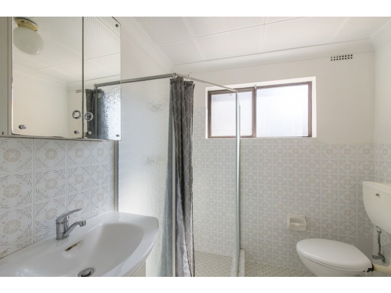 1/5A Fairlight Avenue, Fairfield NSW 2165