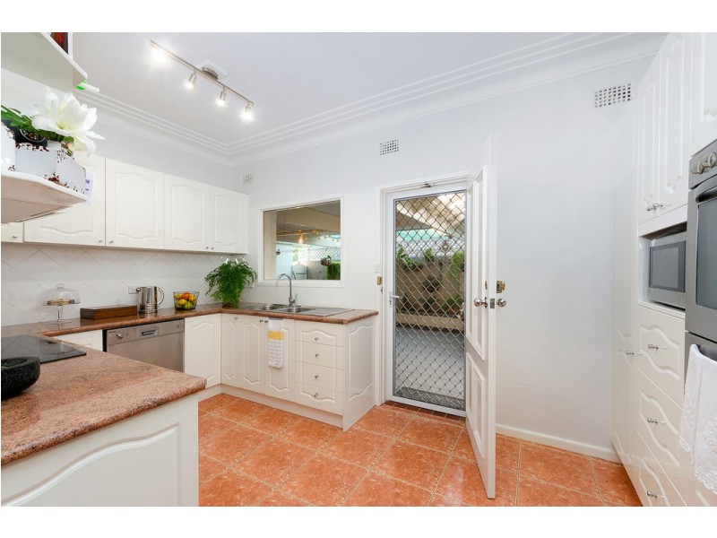 2 Exhibition Parade, Mount Pritchard NSW 2170