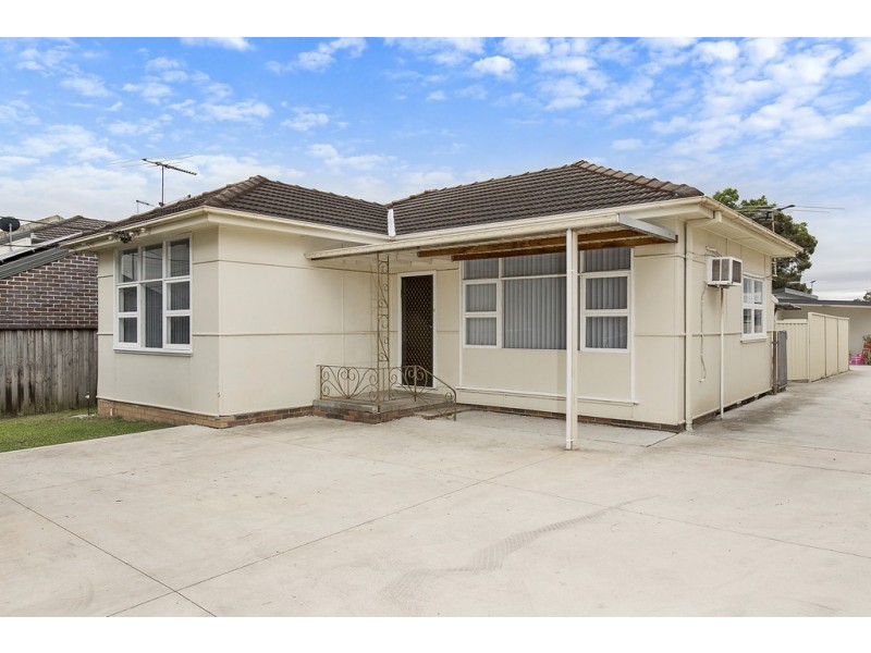 68 Cambridge Street (Cumberland Highway), Canley Heights NSW 2166