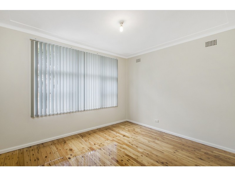 68 Cambridge Street (Cumberland Highway), Canley Heights NSW 2166