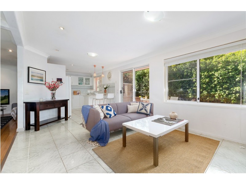 6 Byron Bay Close, Hoxton Park NSW 2171