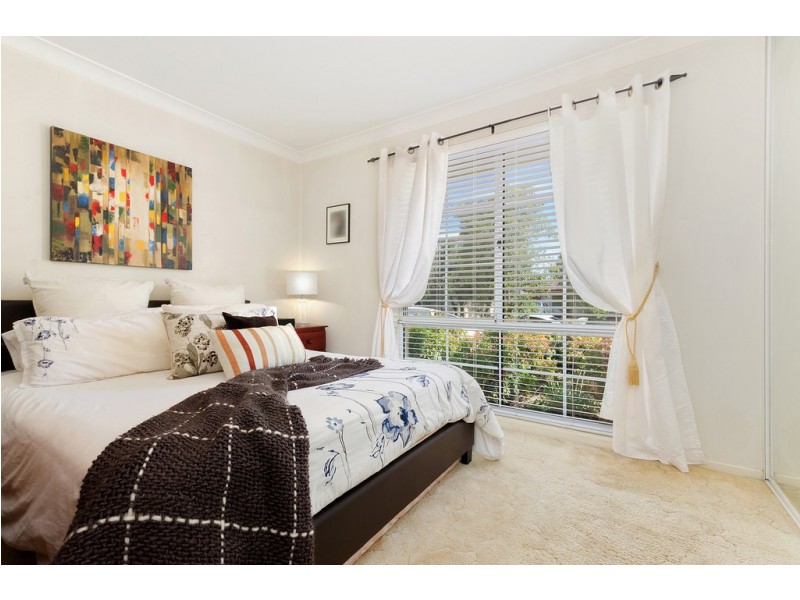 6 Byron Bay Close, Hoxton Park NSW 2171