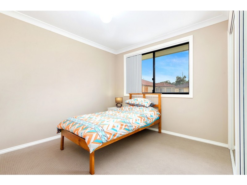 4 Dorre Place, Green Valley NSW 2168