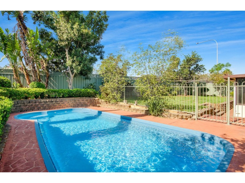 23 Traminer Place, Eschol Park NSW 2558