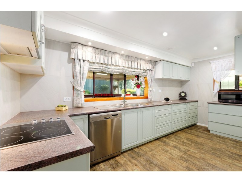 23 Traminer Place, Eschol Park NSW 2558