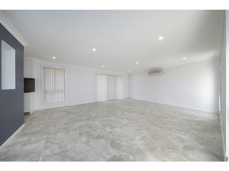 38 Bettong Crescent, Bossley Park NSW 2176