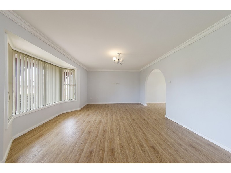 19 Cochran Place, Abbotsbury NSW 2176