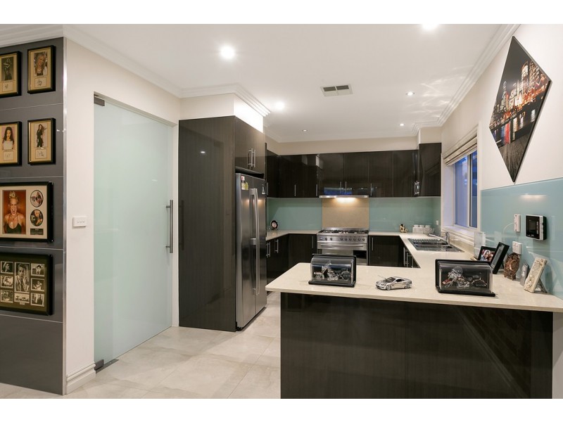 7 Temma Place, West Hoxton NSW 2171