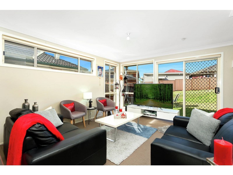 27 Zappia Place, Edensor Park NSW 2176
