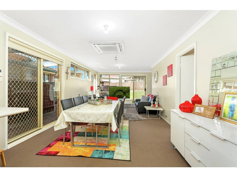 27 Zappia Place, Edensor Park NSW 2176