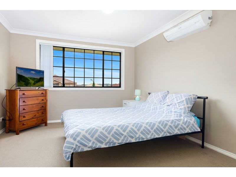 4 Dorre Place, Green Valley NSW 2168