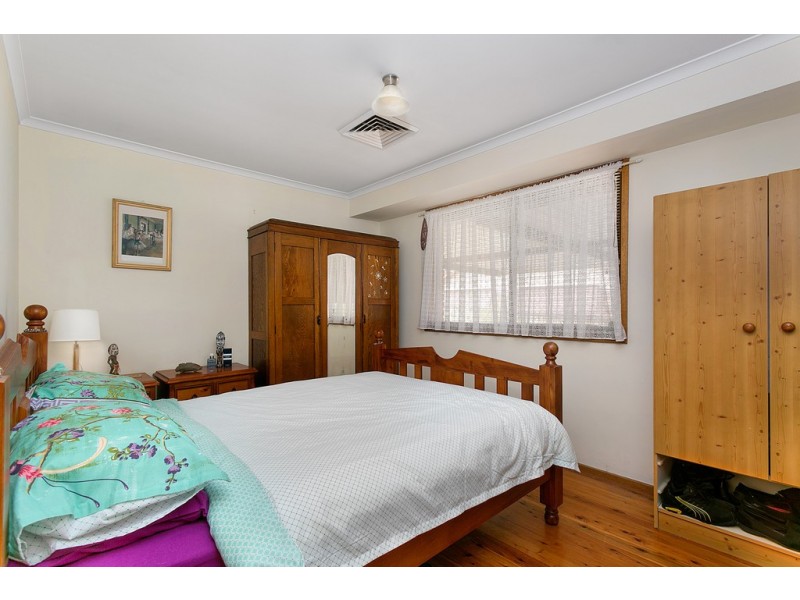 25 Bougainville Avenue, Bossley Park NSW 2176