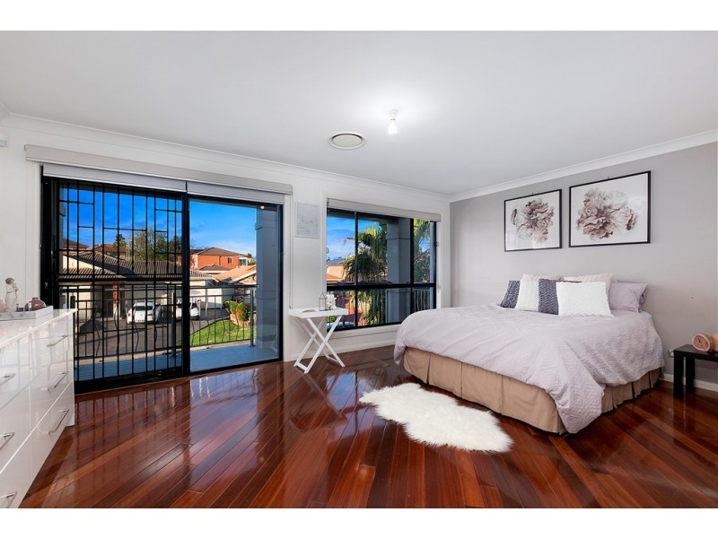 19 St Helens Close, West Hoxton NSW 2171