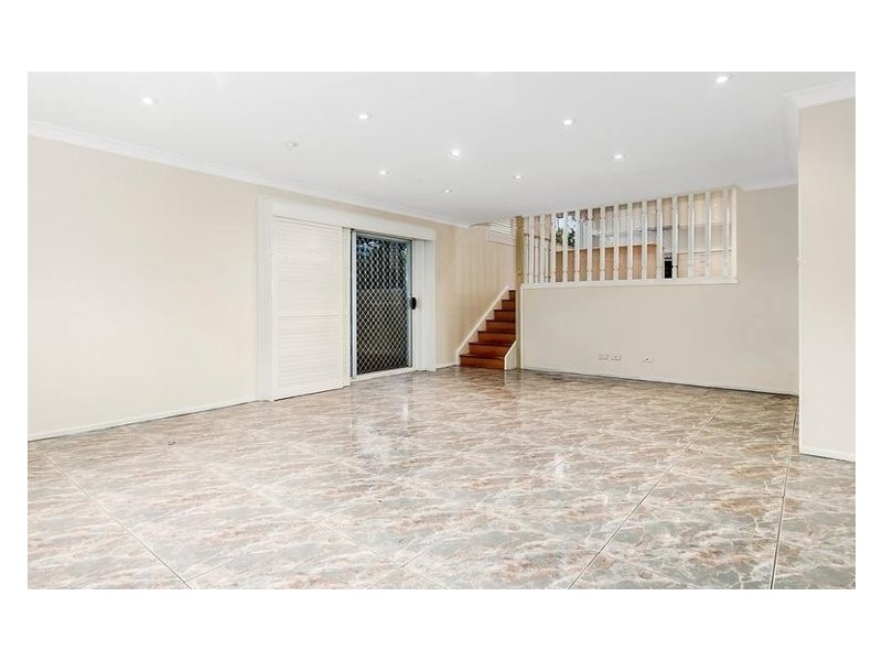 5B Douglas Close, Green Valley NSW 2168