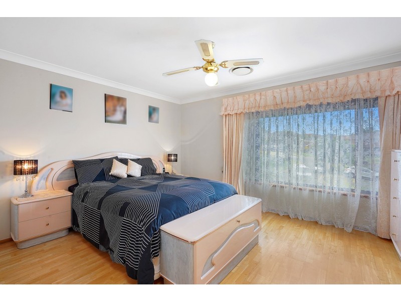12 Jindabyne Street, Bossley Park NSW 2176