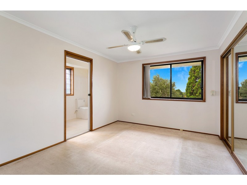 4 Wewak Place, Bossley Park NSW 2176