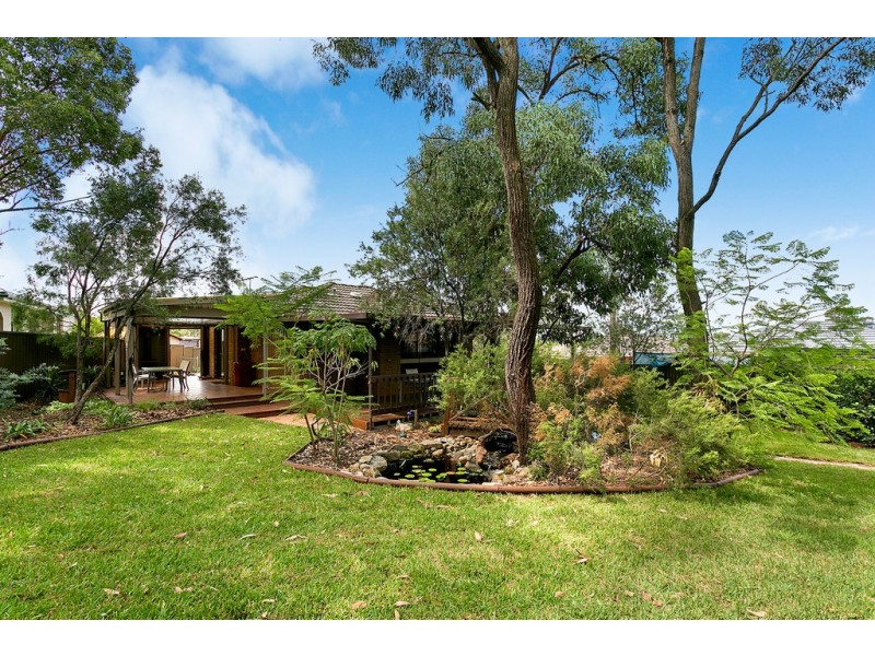 4 Wewak Place, Bossley Park NSW 2176