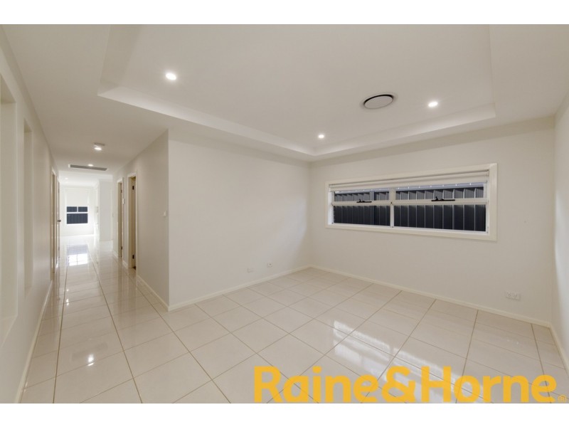 53 Fanflower Avenue, Denham Court NSW 2565