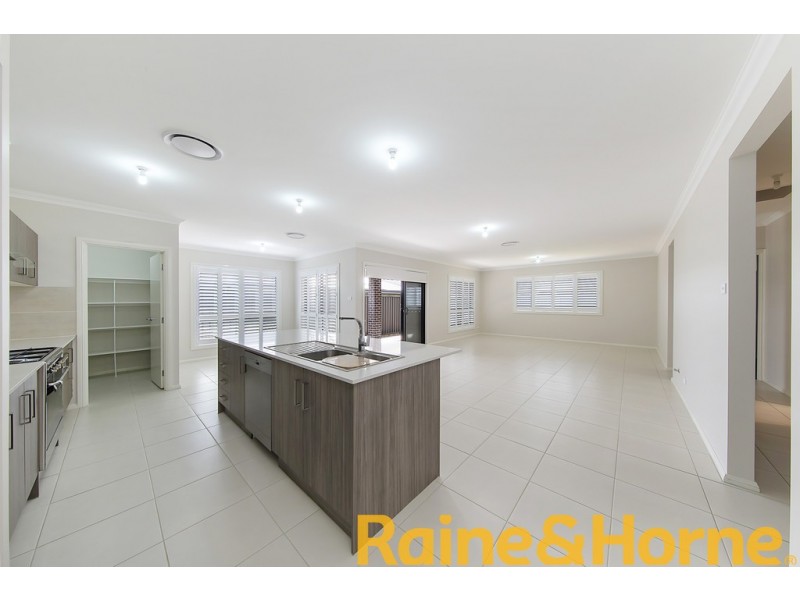 3 Gale Street, Oran Park NSW 2570