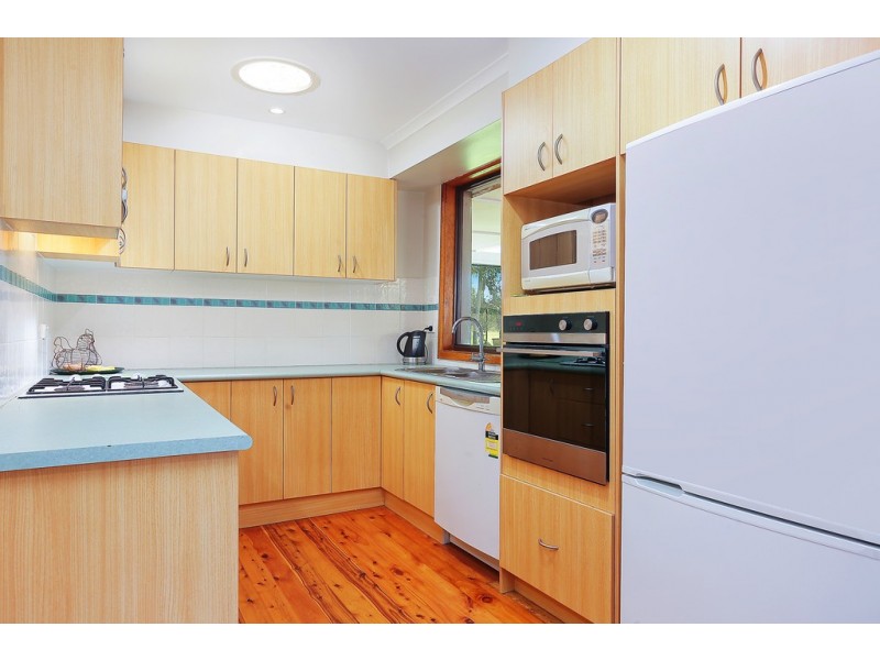 5 Wewak Place, Bossley Park NSW 2176