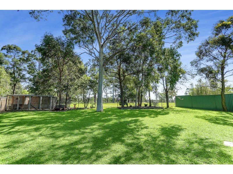 5 Wewak Place, Bossley Park NSW 2176