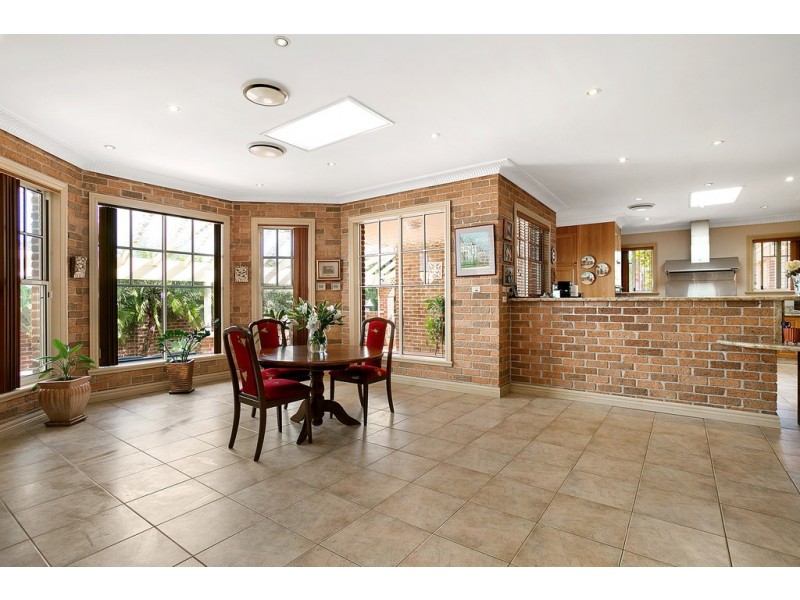 11 Roberts Road, Casula NSW 2170