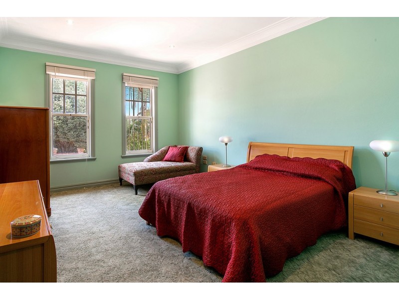 11 Roberts Road, Casula NSW 2170