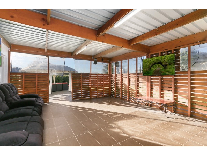 11 Julia Close, West Hoxton NSW 2171