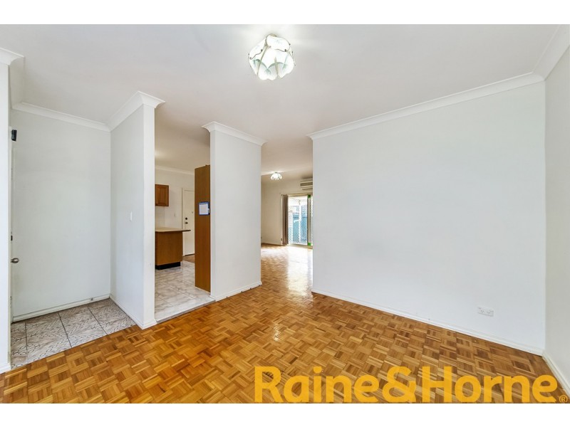 2/29 Flowerdale Road, Liverpool NSW 2170