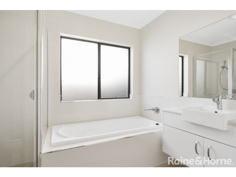 24 Contour Road, Austral NSW 2179