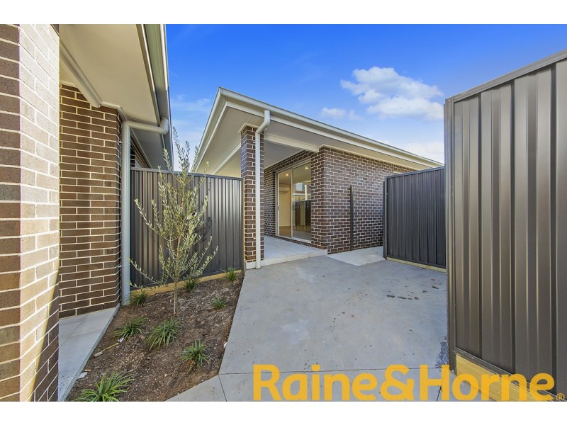 1/1C Booralla Road, Edensor Park NSW 2176