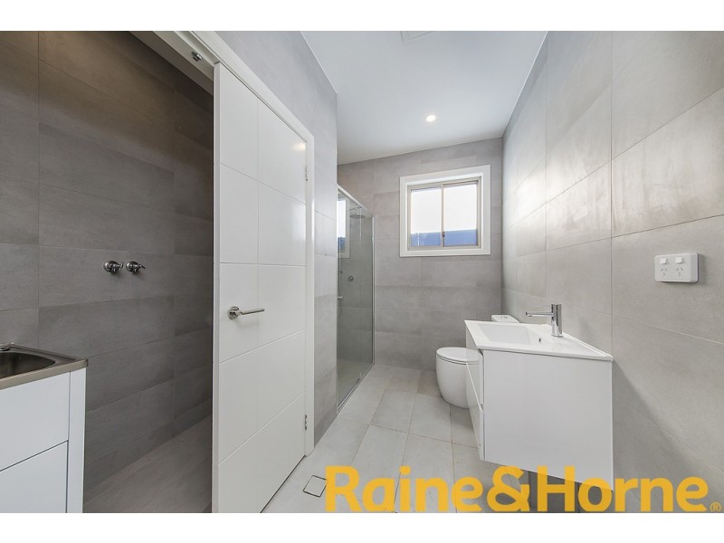 1/1C Booralla Road, Edensor Park NSW 2176