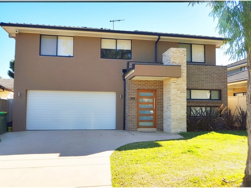 1 Finschhafen Street, Holsworthy NSW 2173
