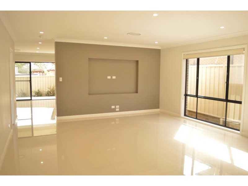 1 Finschhafen Street, Holsworthy NSW 2173