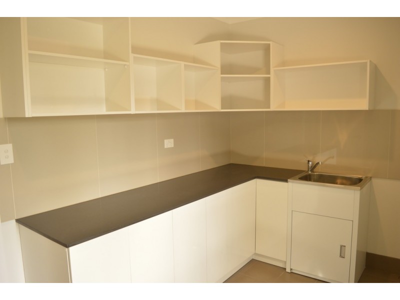 1 Finschhafen Street, Holsworthy NSW 2173